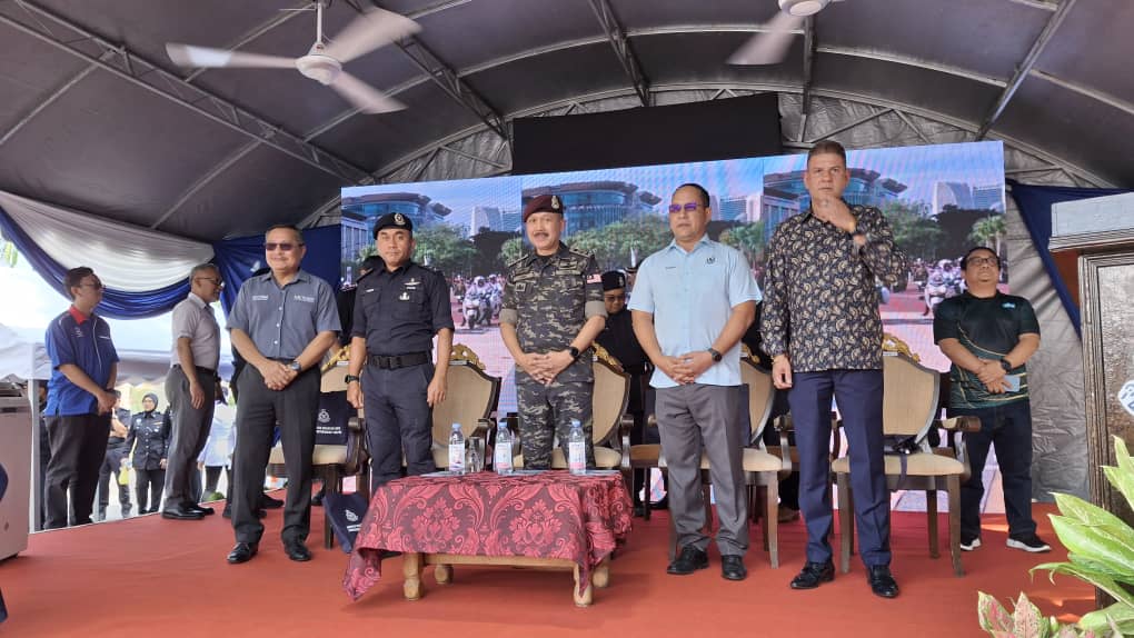 Kempen Keselamatan Jalan Raya Dan Penyerahan Jalur Gemilang 01